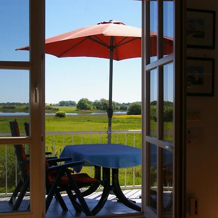 Ferienwohnung Boddenblick Zudar Esterno foto