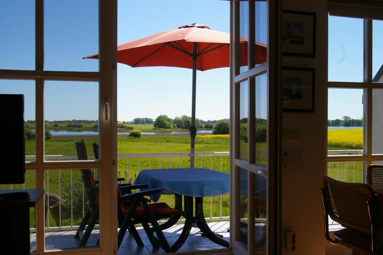 Ferienwohnung Boddenblick Zudar Esterno foto